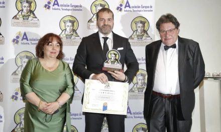 El Abogado D. David Sánchez Arrollo, recibe el Premio San Ivo a la Justicia Social